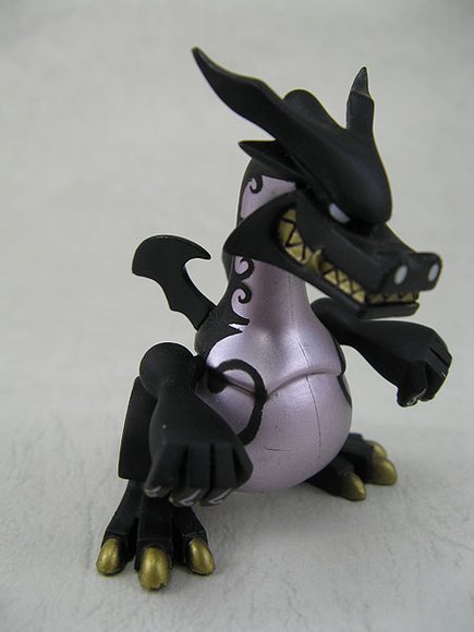 Mini GooN Black（ミニグーン　ブラック） figure by Touma, produced by Wonderwall. Front view.