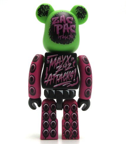 ZacPac Be@rbrick 100% figure by Maxx242, produced by Medicom Toy. Back view.