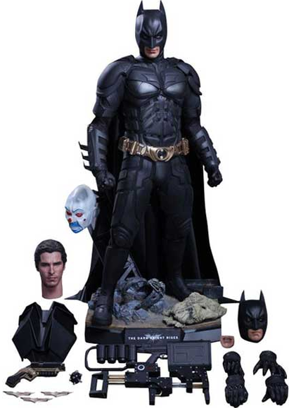 1/4th Scale The Dark Knight Rises Batman figure by Kojun, produced by Hot Toys. Front view.