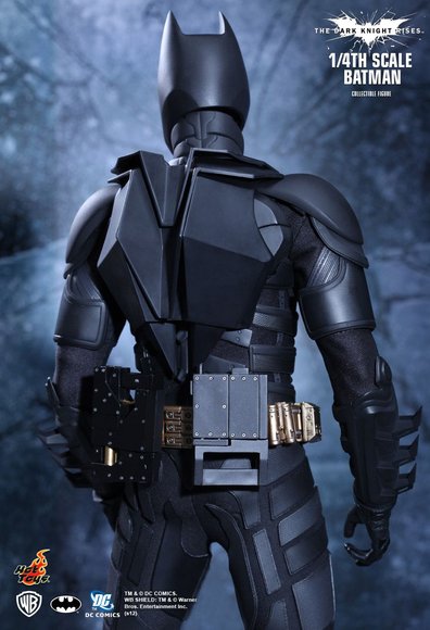 1/4th Scale The Dark Knight Rises Batman figure by Kojun, produced by Hot Toys. Detail view.