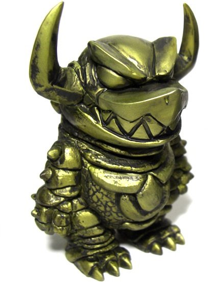 Mini Destdon (ミニデストドン) - Gold figure by Touma, produced by Monstock. Side view.