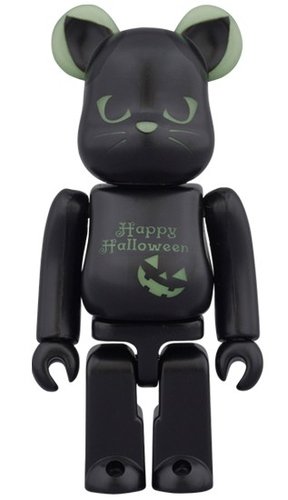 2016 HALLOWEEN BE@RBRICK 100% figure. Front view.