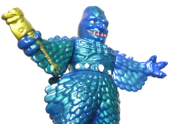Daimon figure, produced by Tomy. Detail view.