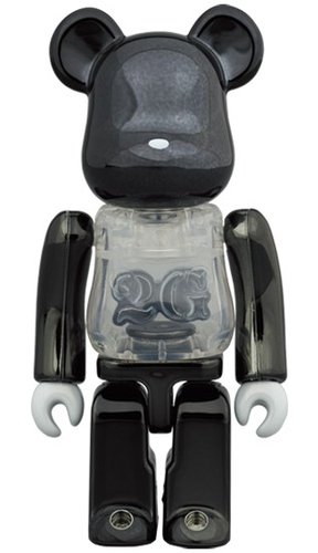 2G BLACK CHROME BE@RBRICK 100％ figure, produced by Medicom Toy. Front view.