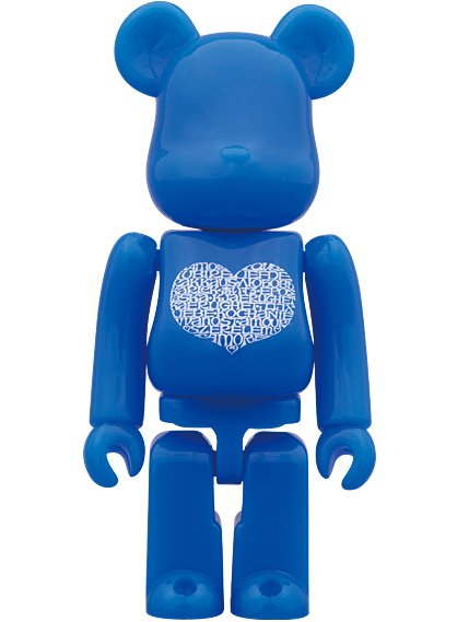 International Love Heart Azur Be@rbrick 100% - Medicom Toy 15th Anniversary Exhibition figure by Alexander Girard, produced by Medicom Toy. Front view.