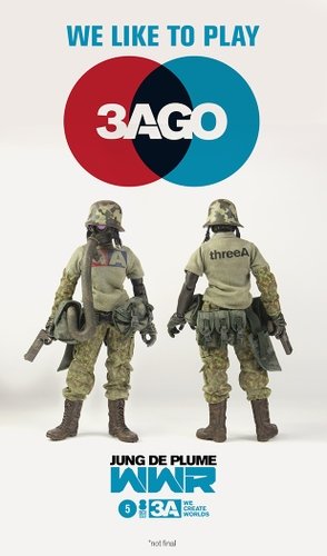 3AGO - Jung De Plume figure by Ashley Wood, produced by Threea. Front view.