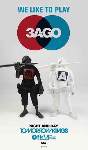3AGO - Tomorrow King Night and Day figure by Ashley Wood, produced by Threea. Front view.