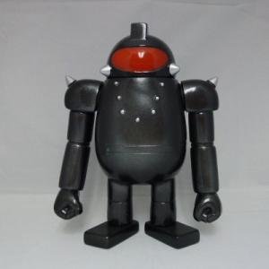 Robot Thirteen - The Black 13 figure by Rumble Monsters, produced by Rumble Monsters. Front view.