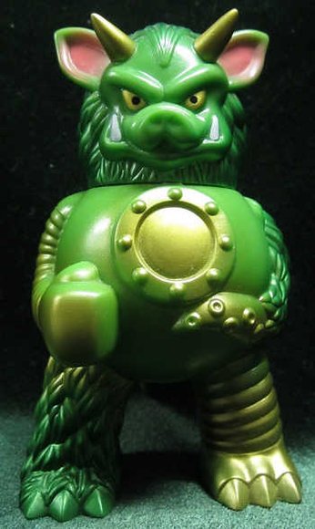 Partyball - SDCC 2010 figure by Paul Kaiju, produced by Super7. Front view.