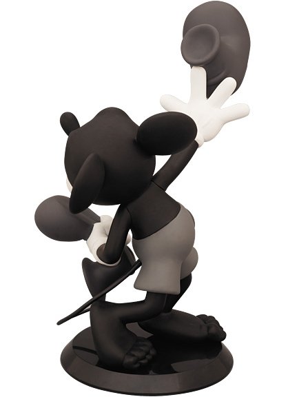 Mickey Mouse Shoeless - VCD Special No.171 figure by Roen, produced by Medicom Toy. Back view.