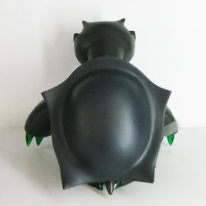 Skuttle - Dark Emerald figure by Touma, produced by Toumart. Back view.