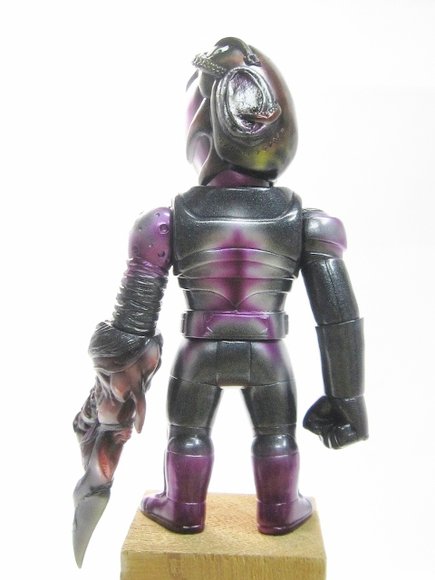 Sunshine Trooper figure by Atom A. Amaresura, produced by Realxhead. Back view.