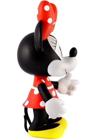 8 Minnie Mouse - Regular figure by Disney, produced by Artoyz Originals. Side view.