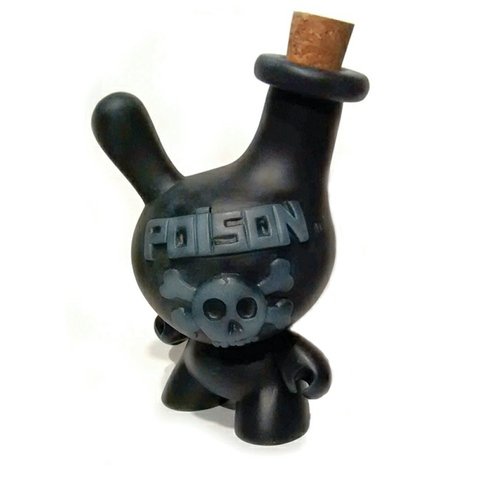 8 Vintage Poison figure by Zukaty. Front view.
