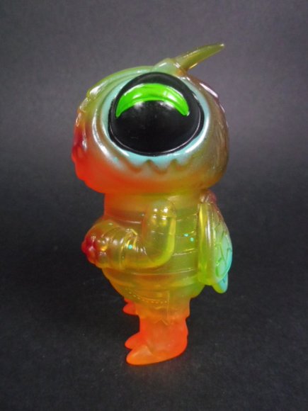 Boris the Bee figure by Bwana Spoons, produced by Gargamel. Side view.