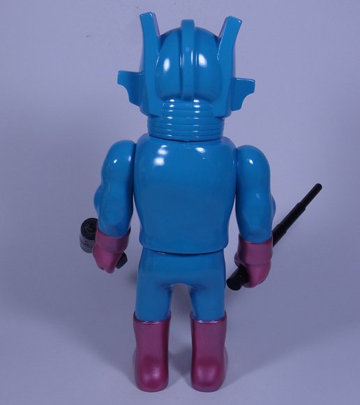 Mega Junktion figure by Le Merde, produced by Misty Fog Toys. Back view.