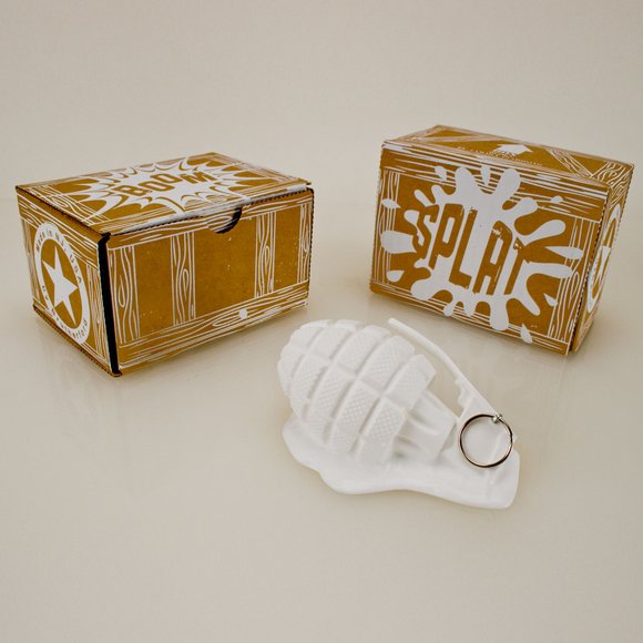 Boom Splat - White figure by Brutherford, produced by Brutherford Industries. Packaging.