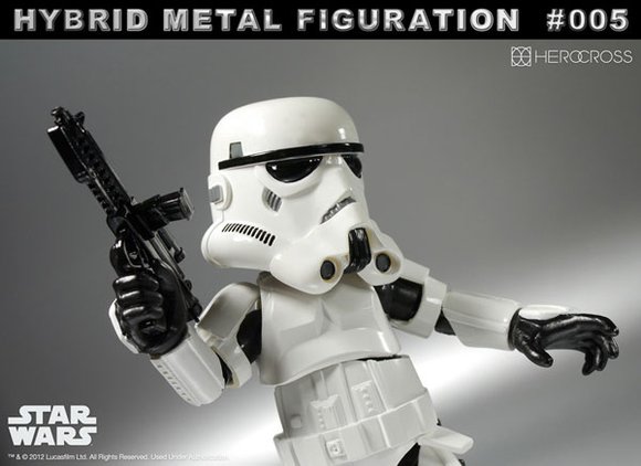 Hybrid Metal Figuration #005 - Stormtrooper figure by Lucasfilm Ltd., produced by Herocross. Detail view.