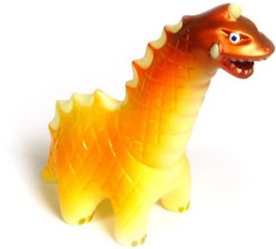 Betasaurus figure by Sunguts, produced by Sunguts. Side view.