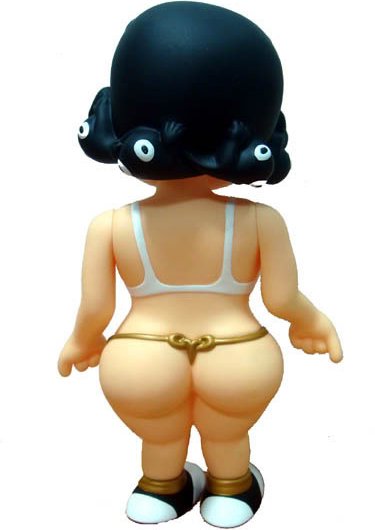 Lucy Exposed - ZacPac Edition figure by Ron English, produced by Made By Monsters. Back view.