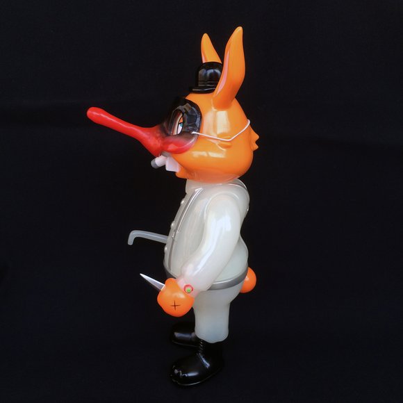A Clockwork Carrot:Lil Alex Break In figure by Frank Kozik, produced by Blackbook Toy. Side view.