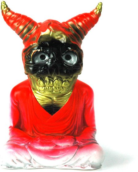 ALAVAKA - Mock Satan King figure by Toby Dutkiewicz, produced by DevilS Head Productions. Front view.