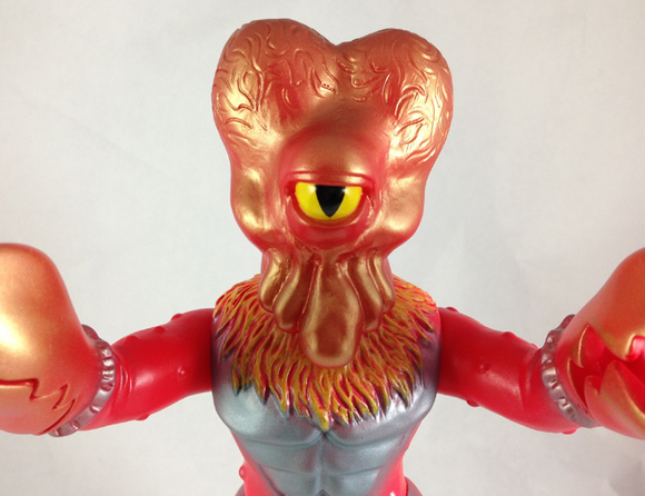 Alien Xam - Angry Red Edition figure by Mark Nagata, produced by Max Toy Co.. Detail view.