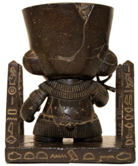 Amun-ny-Ra figure by Kevin Gosselin. Back view.