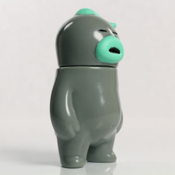 Are figure by Hariken, produced by Mad Panda Factory. Side view.