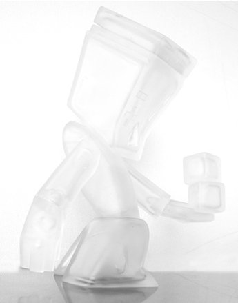 Aro - Clear figure by Steph Cop, produced by Bonustoyz. Front view.