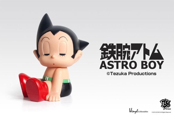 ASTRO BOY MINI SLEEPY figure by Tezuka Productions, produced by Zc World. Side view.