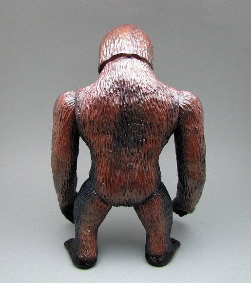 Astro Kong figure by Skull Head Butt, produced by Skull Head Butt. Back view.