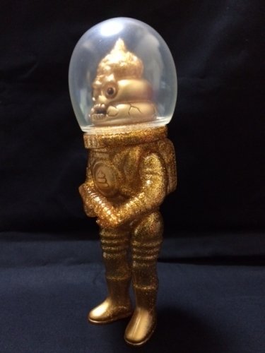 Astro Unkotsu ( Super Gold ) figure by Goccodo, produced by Goccodo. Side view.