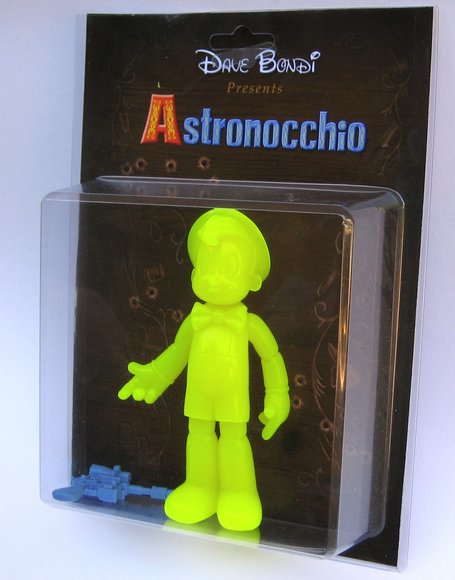 Astronocchio - Yellow figure by Dave Bondi. Packaging.