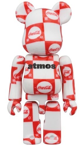 atmos × Coca-Cola TOKYO BE@RBRICK 100% figure, produced by Medicom Toy. Front view.