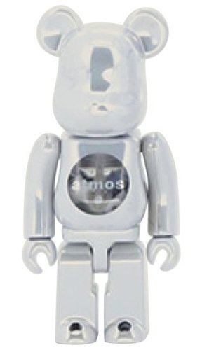atmos WHITE CHROME Ver. BE@RBRICK 100% figure, produced by Medicom Toy. Front view.