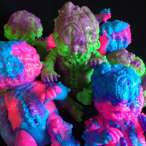 Autopsy Zombie Staple Baby - Neon Puke blind bags figure by Jeremi Rimel (Miscreation Toys), produced by Lulubell Toys. Front view.