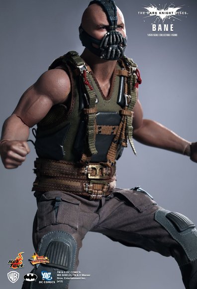 Bane figure by Kojun & Yulli, produced by Hot Toys. Detail view.