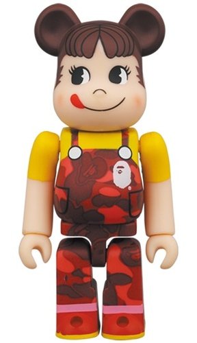 BAPE × ペコちゃん BE@RBRICK 100％ figure, produced by Medicom Toy. Front view.