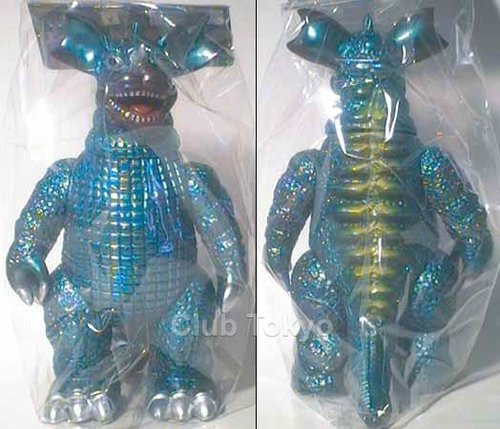 Baragon figure, produced by Bandai. Front view.