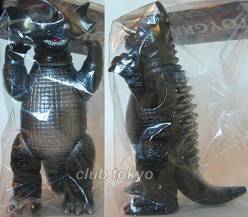 Baragon figure, produced by Toygraph. Front view.