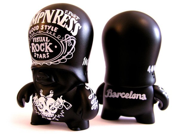 Barcelona Visual Rock Star figure by Dave The Chimp X Flying Fortress, produced by Adfunture. Back view.
