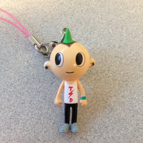 Bean figure, produced by Tokidoki. Front view.