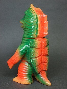Beralgon (ミニベラルゴン) - Orange w/ Green Spray figure by Gargamel, produced by Gargamel. Side view.