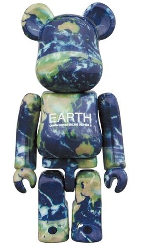 BE@RBRICK EARTH 100％ figure, produced by Medicom Toy. Front view.