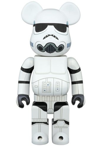 BE@RBRICK STORMTROOPER(TM) CHROME Ver.400% figure by Lucasfilm Ltd., produced by Medicom Toy. Front view.