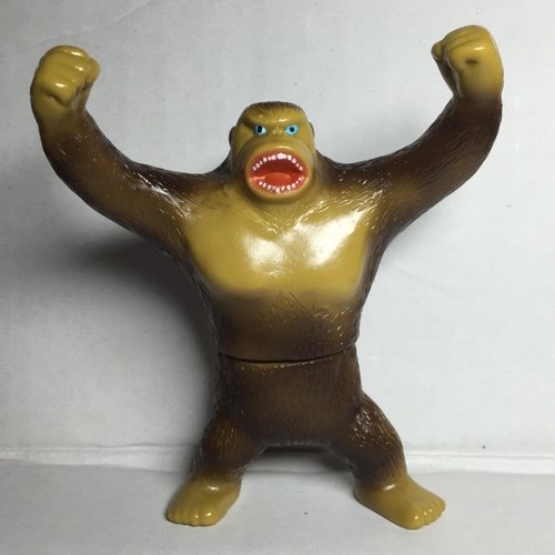 Betakong figure by Sunguts, produced by Sunguts. Front view.