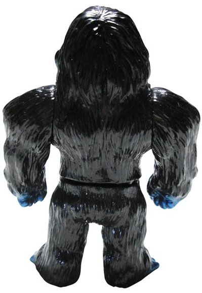 Bigfoot (ビッグフット) - Black & Blue figure, produced by Iwa Japan. Back view.