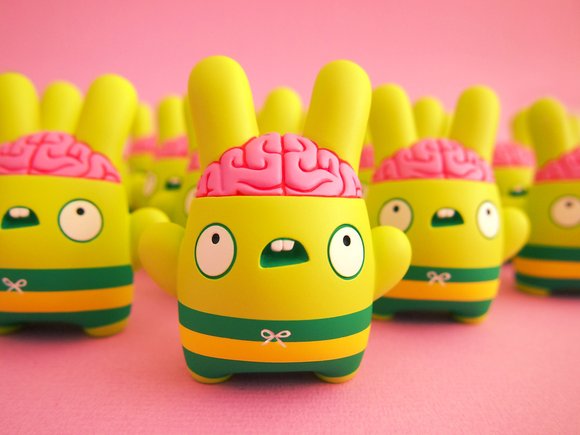Billy Brains figure by Dolly Oblong. Front view.