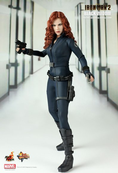 Black Widow figure by Jc. Hong, produced by Hot Toys. Front view.